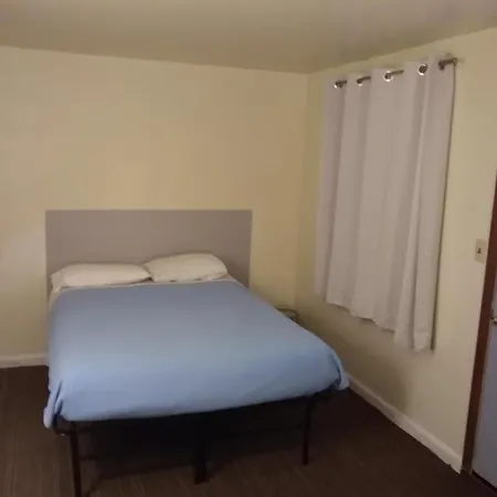 Del-Mae Motel